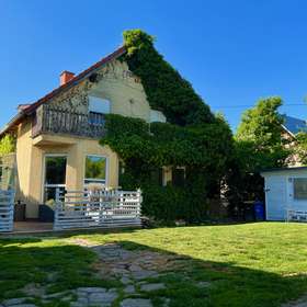 Einfamilienhaus mit Einliegerwohnung! NEUE EBK! Kamin! Ruhige Lage! Großes Grundstück!